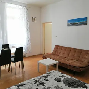 Diana-contactless Check-in! Apartamento