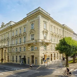 https://hyperion-hotel-salzburg.saalbachhinterglemmhotels.com