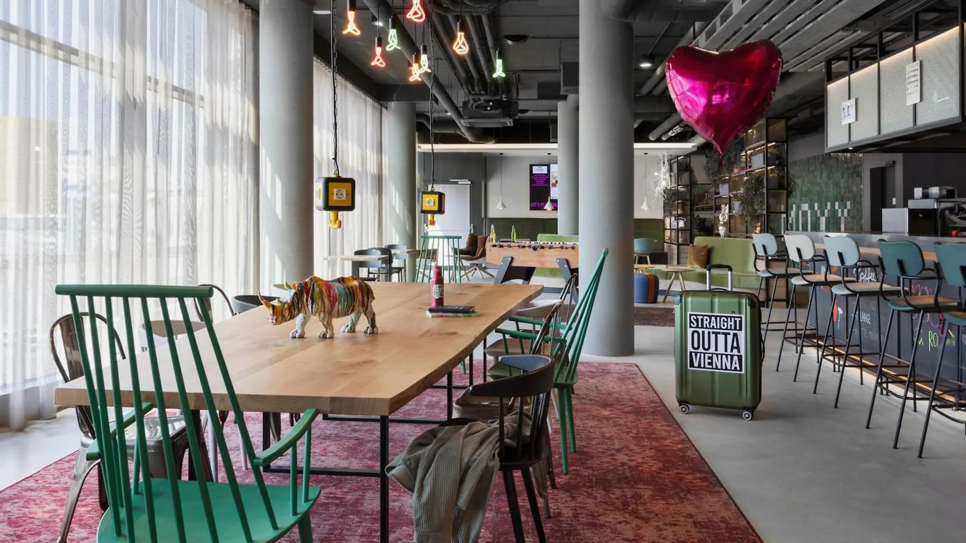 Moxy Vienna City East contacts