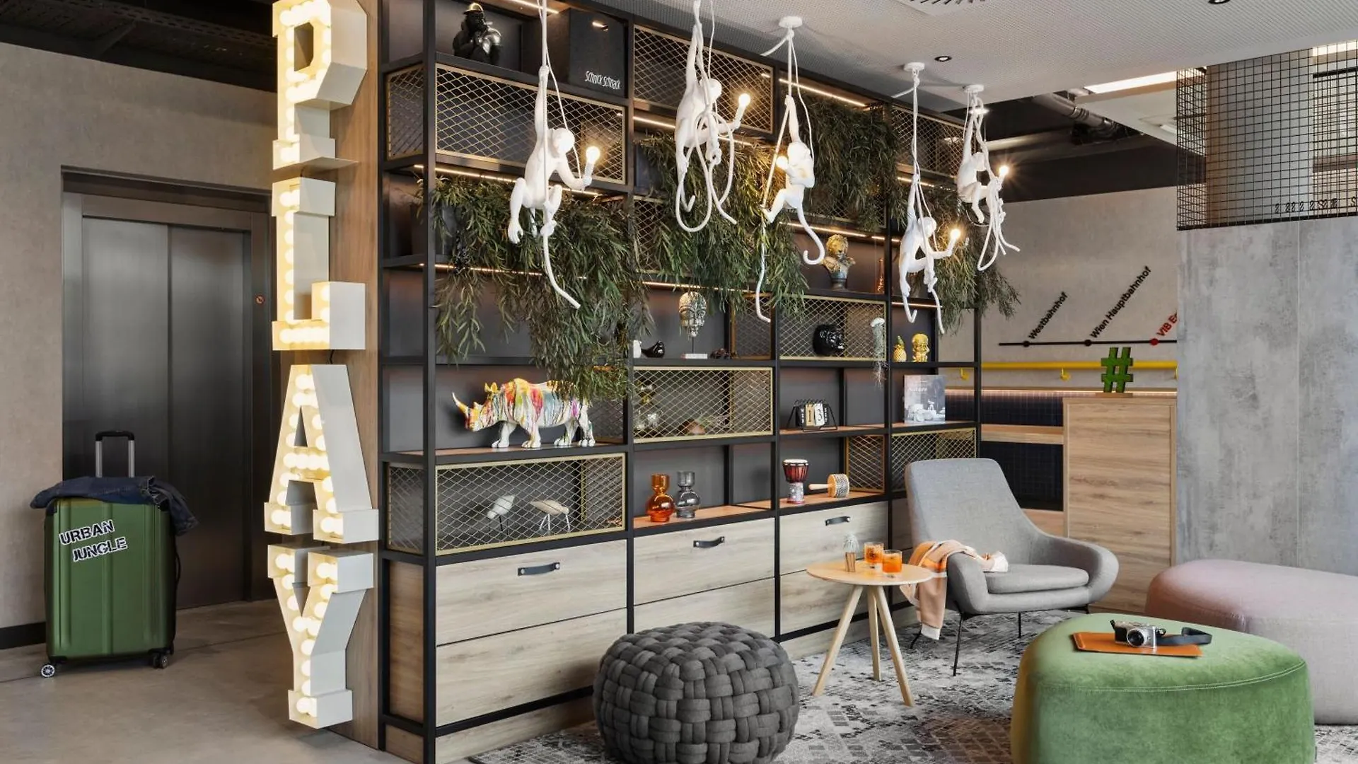 Moxy Vienna City East Hotel