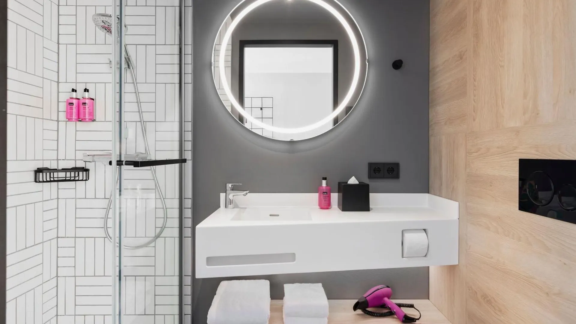 Moxy Vienna City East