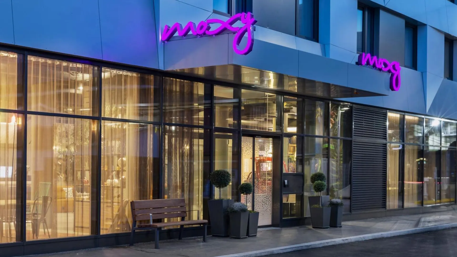 Moxy Vienna City East 3*,